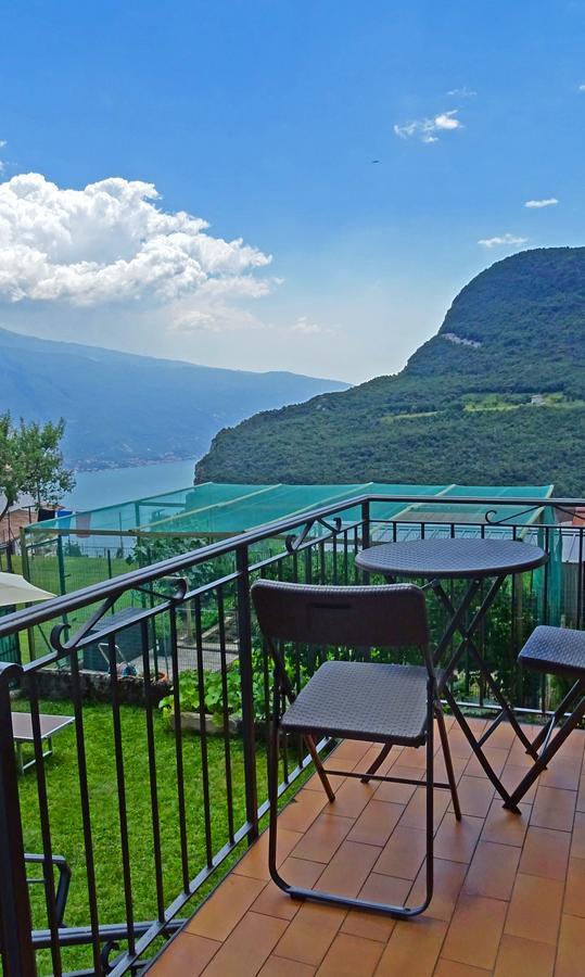 Casa Del Borgo Pregasio Garden And View By Gardadomusmea Villa Tremosine Buitenkant foto